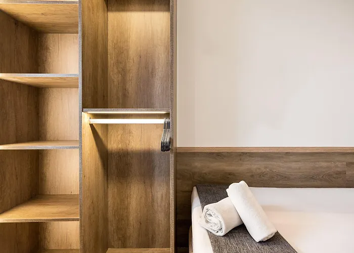 Group Calm Apartment